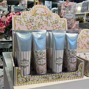 Käsirasvatuubi 2 erilaista - Charming Garden, 130 ml tuubissa